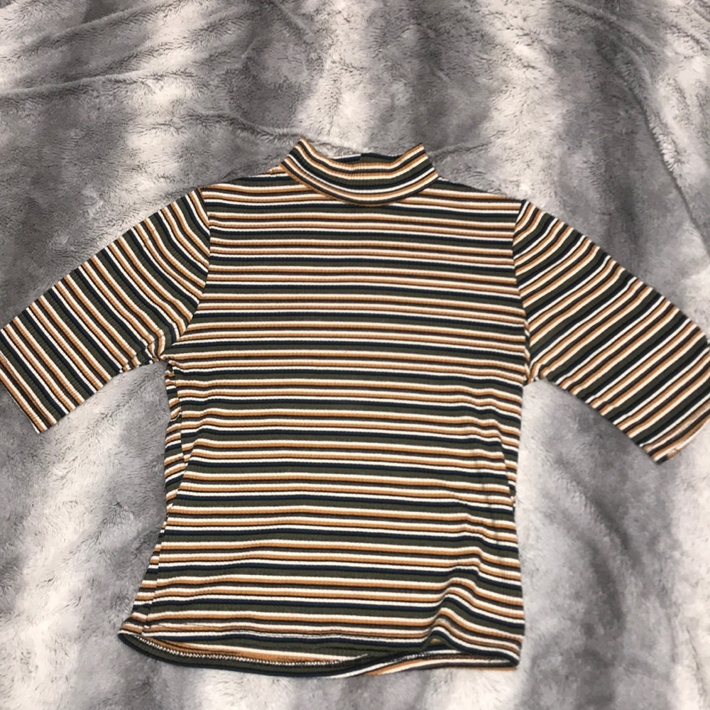 Stripped Crop Top